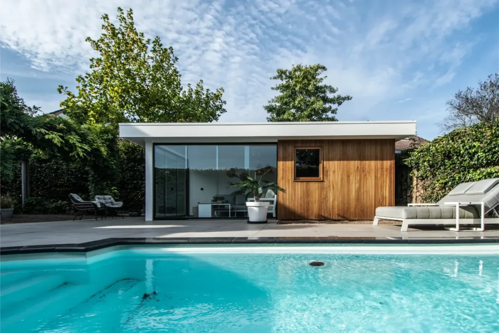 Poolhouse
